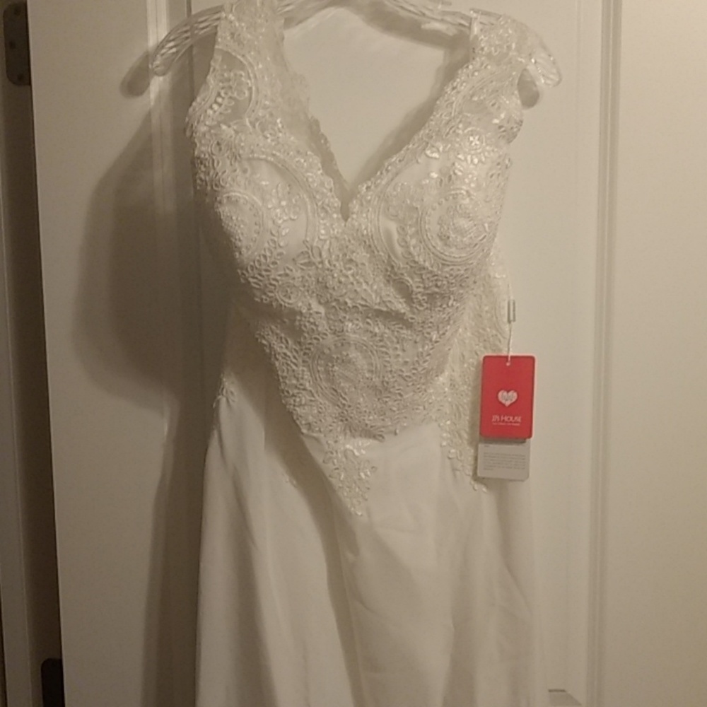 Ivory Chiffon Wedding Dress